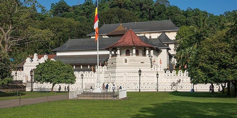 Golden Villa Kandy - "Free Pickup From Kandy " Bagian luar foto