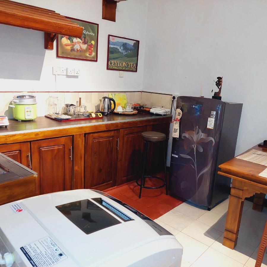 Golden Villa Kandy - "Free Pickup From Kandy " Bagian luar foto